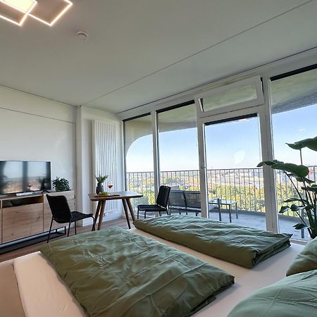 Helles Apartment Mit Tollem Blick Ueber アウグスブルク エクステリア 写真