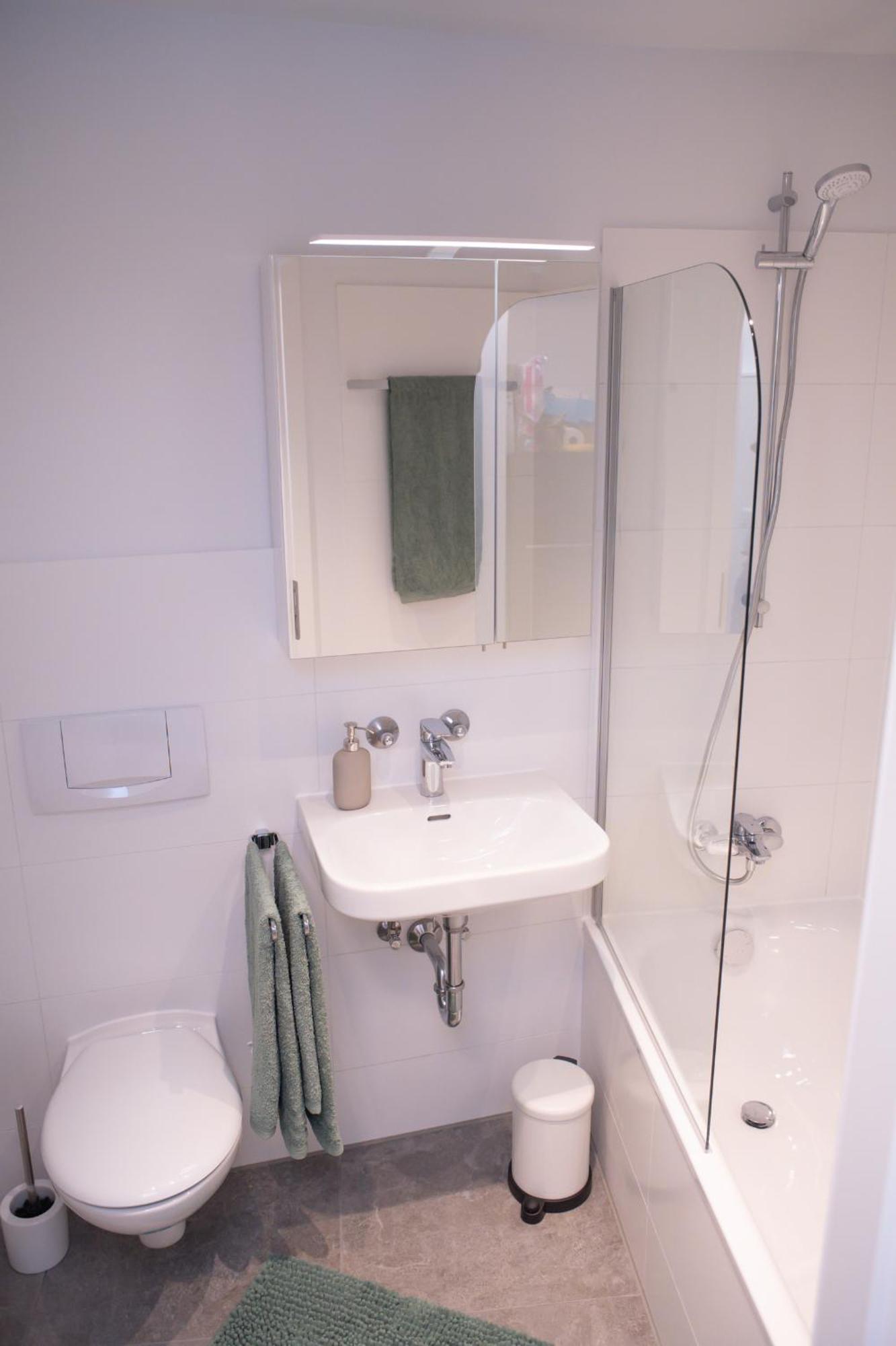 Helles Apartment Mit Tollem Blick Ueber アウグスブルク エクステリア 写真