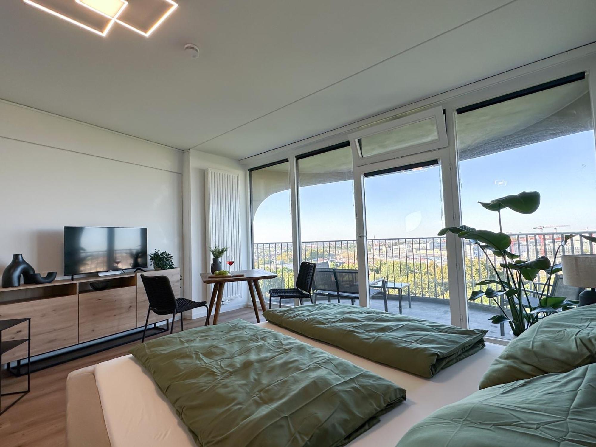Helles Apartment Mit Tollem Blick Ueber アウグスブルク エクステリア 写真